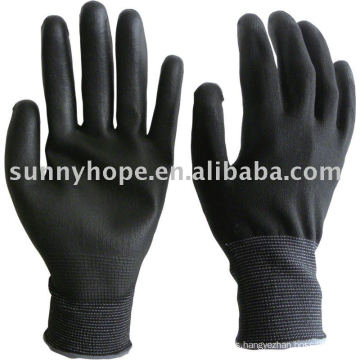 Guantes revestidos de PU negro con forro de nylon 13G